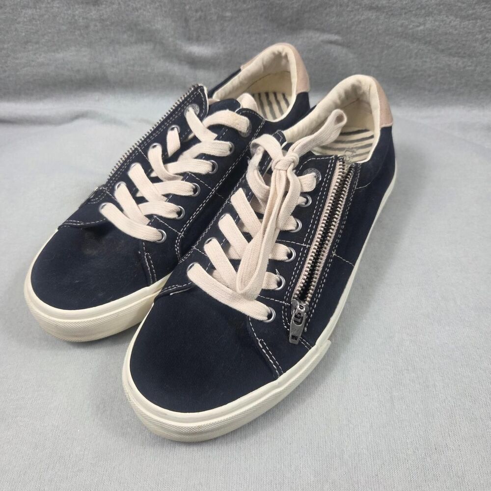 Taos Women's Navy and Blue Trainers